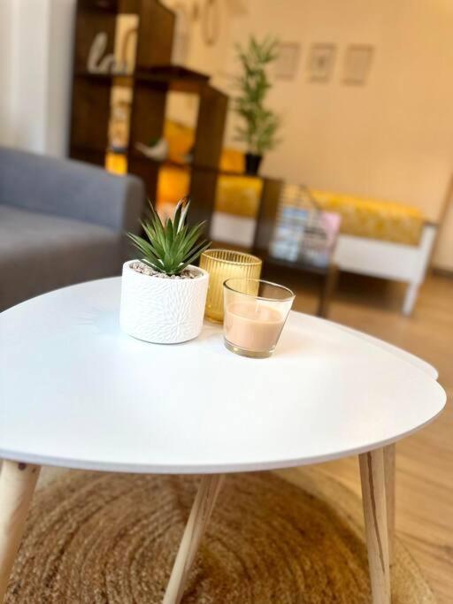 Appartement Neuf Entierement Equipe Proche Centre Amiens Luaran gambar