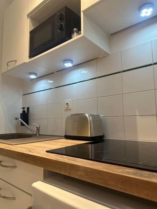 Appartement Neuf Entierement Equipe Proche Centre Amiens Luaran gambar
