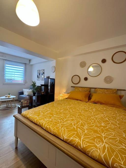 Appartement Neuf Entierement Equipe Proche Centre Amiens Luaran gambar
